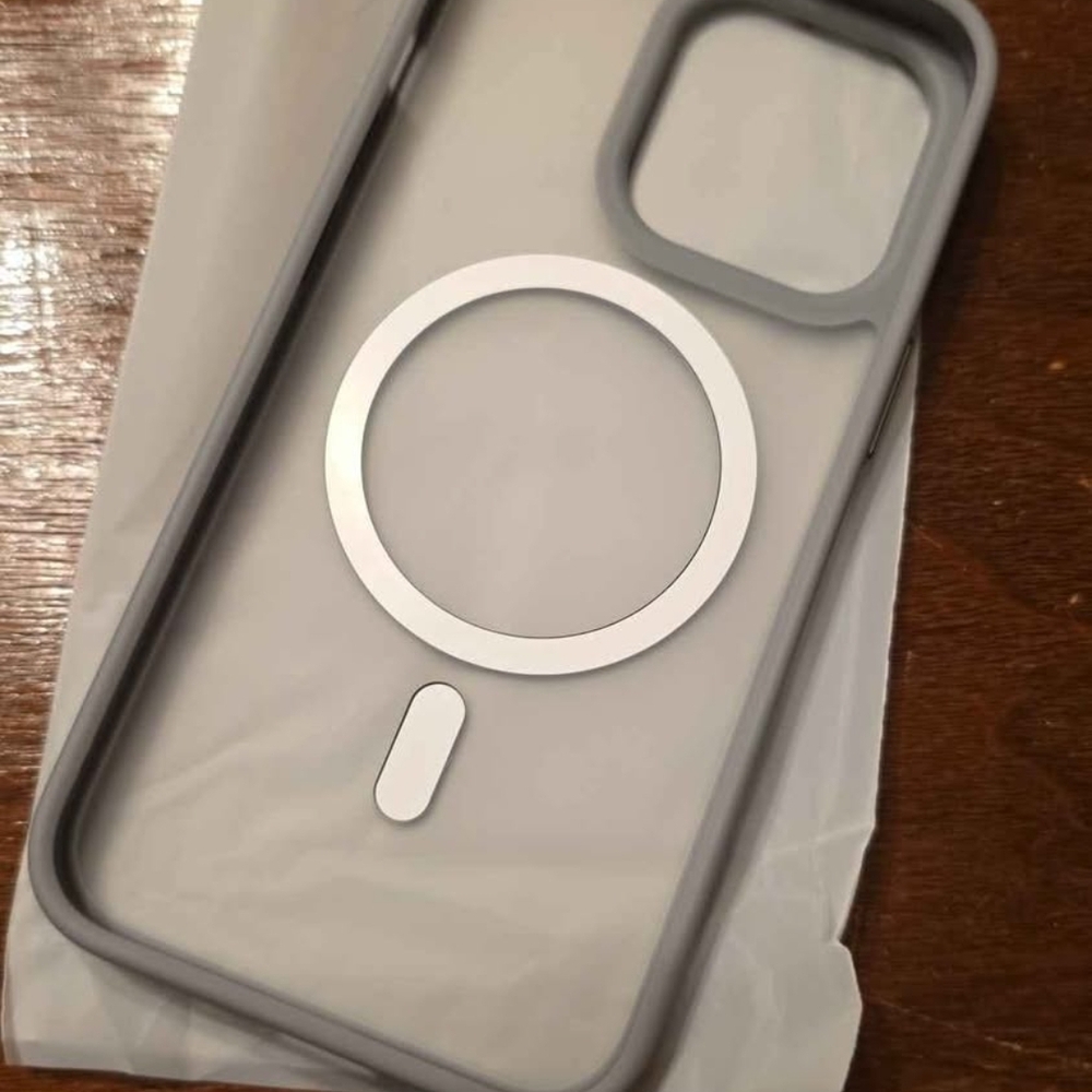 iPhone 13 Pro Magnetic Protective Case